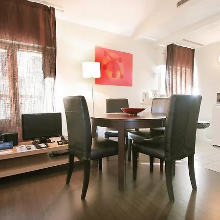 Hotel Apts Bridgestreet Opera 4*
