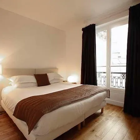 Hotel Apts Bridgestreet Opera 4*